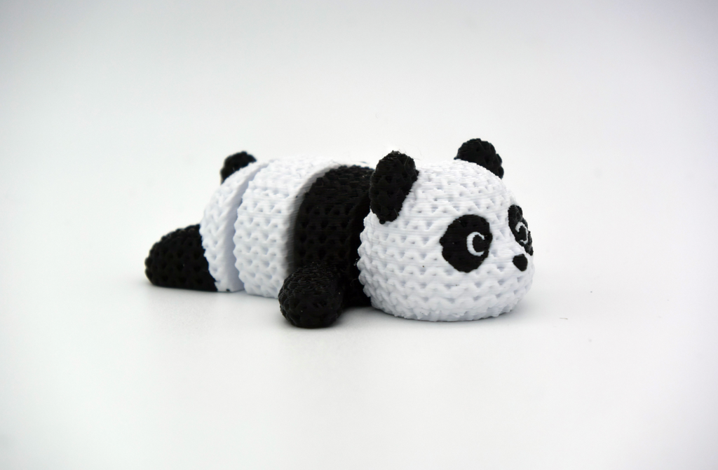 Urso Panda Nico - Bichinho Sensorial Articulado de Crochê