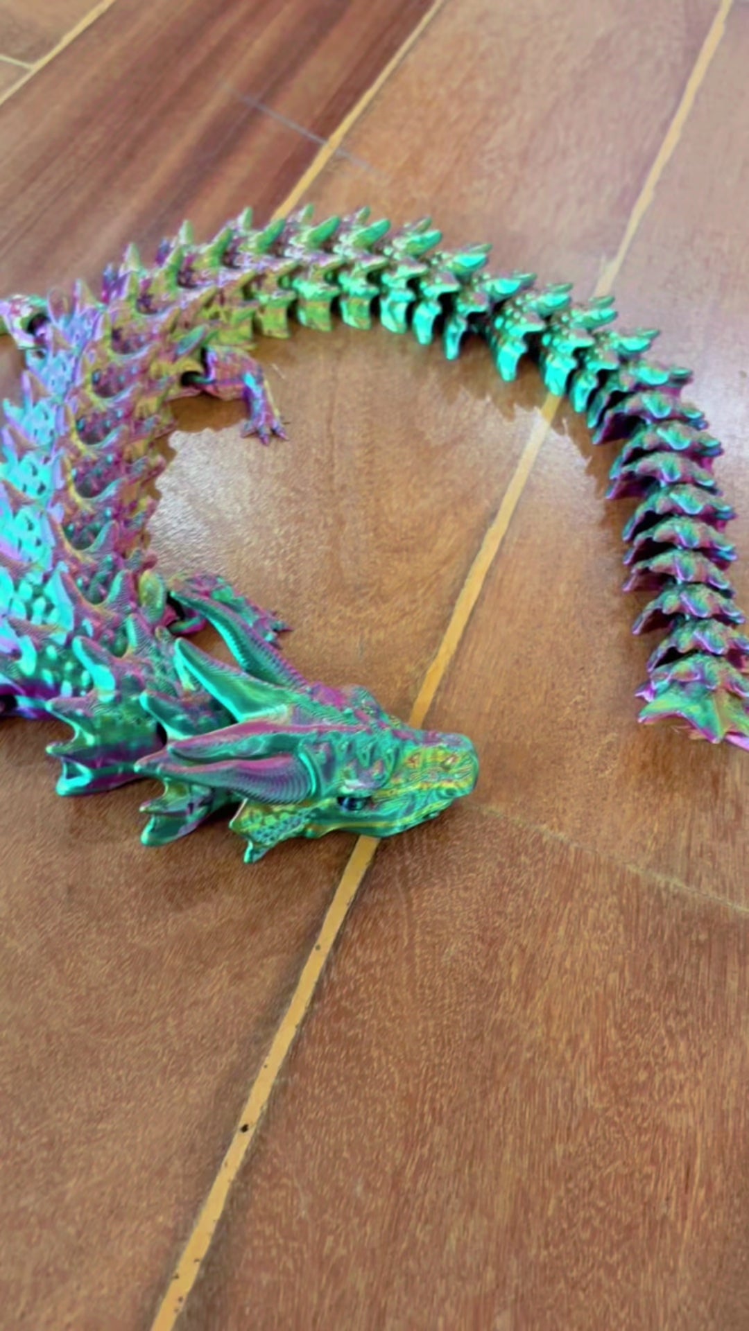 Dragão de Espinhos Articulado Furta Cor - Tamanho G