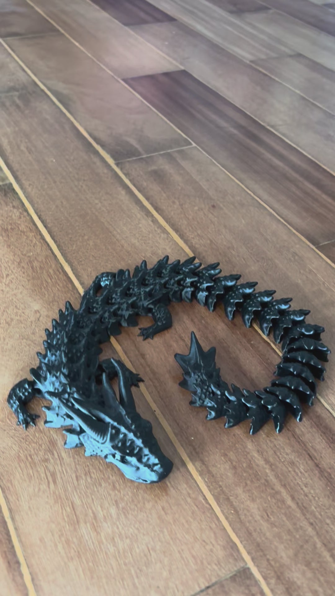 Dragão de Espinhos Articulado Preto - Tamanho G