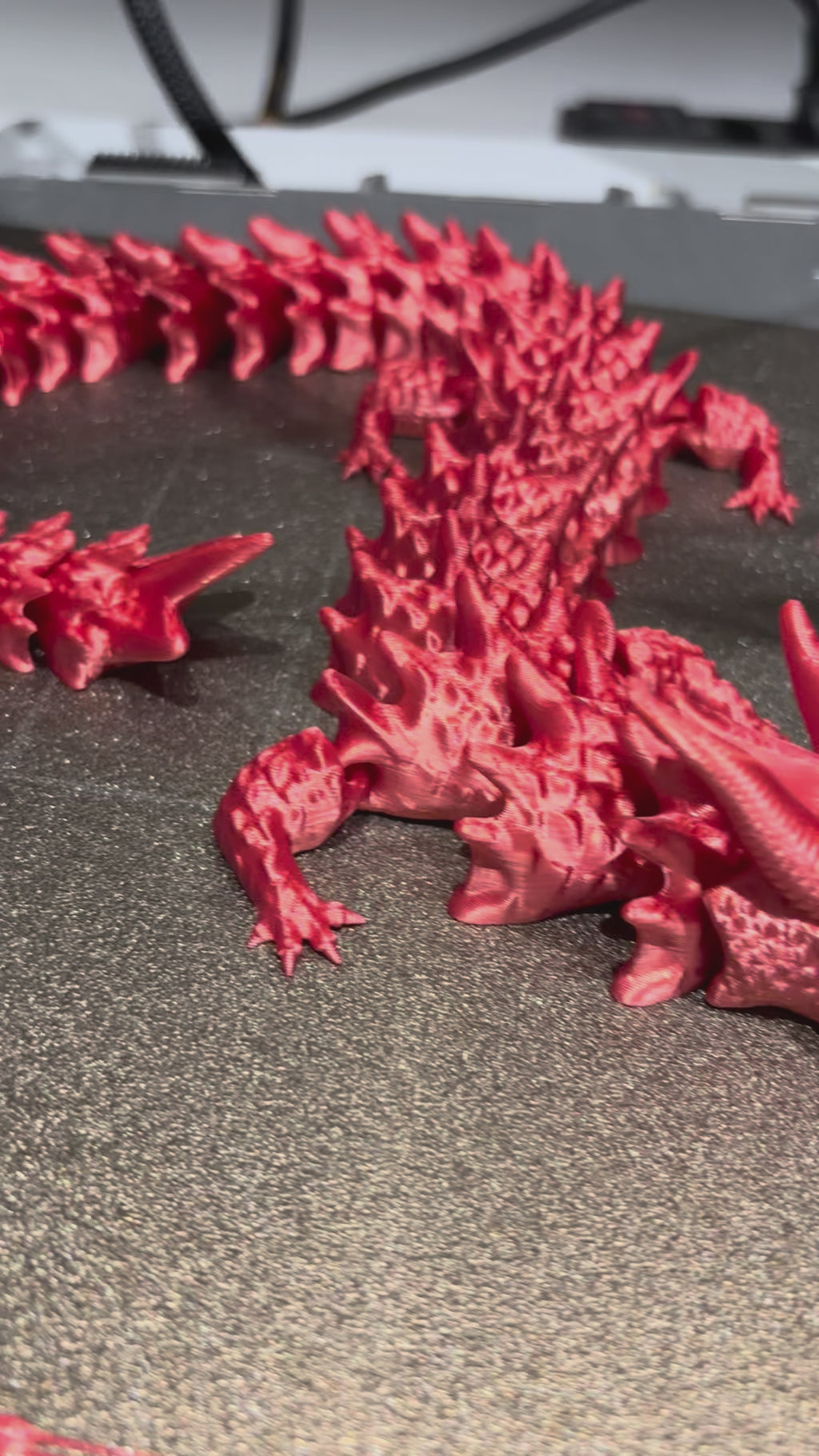 Dragão de Espinhos Articulado - Vermelho